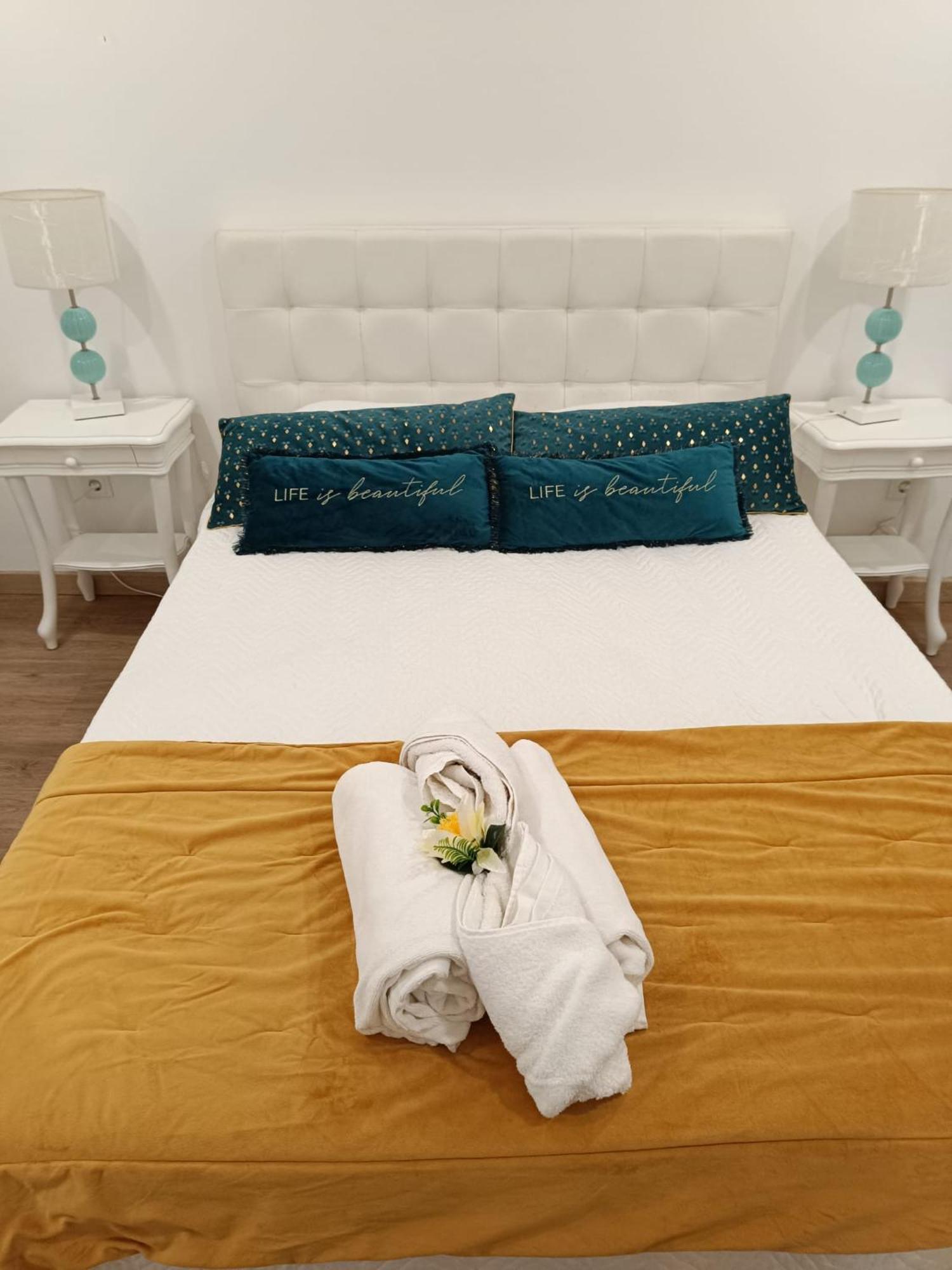 T1 Rosa Dos Ventos, A/C & Terrace - Casas & Papeis Appartement Armação de Pêra Buitenkant foto